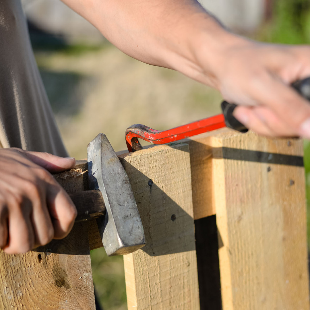 Should You Repair or Replace Your Fence?